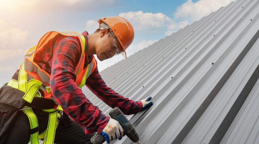 Professional Flat Roofing Installation in Dugger, IN