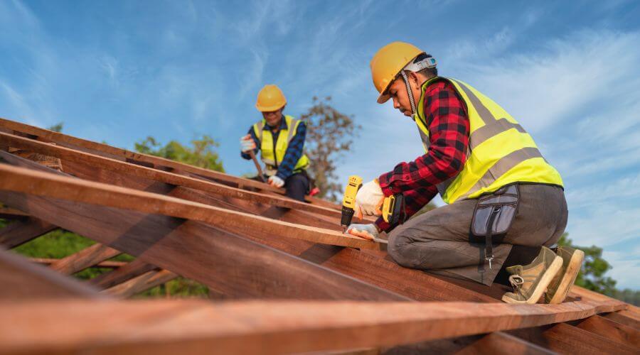 Professional Flat Roofing Installation services in Dugger, IN